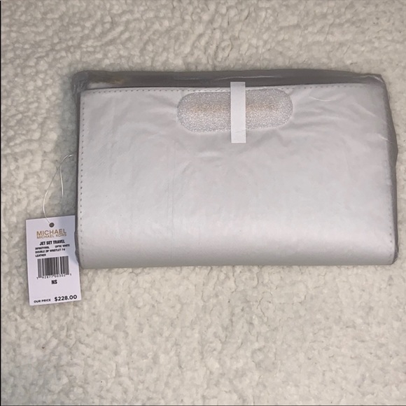 Michael Kors Jet Set Wristlet NWT